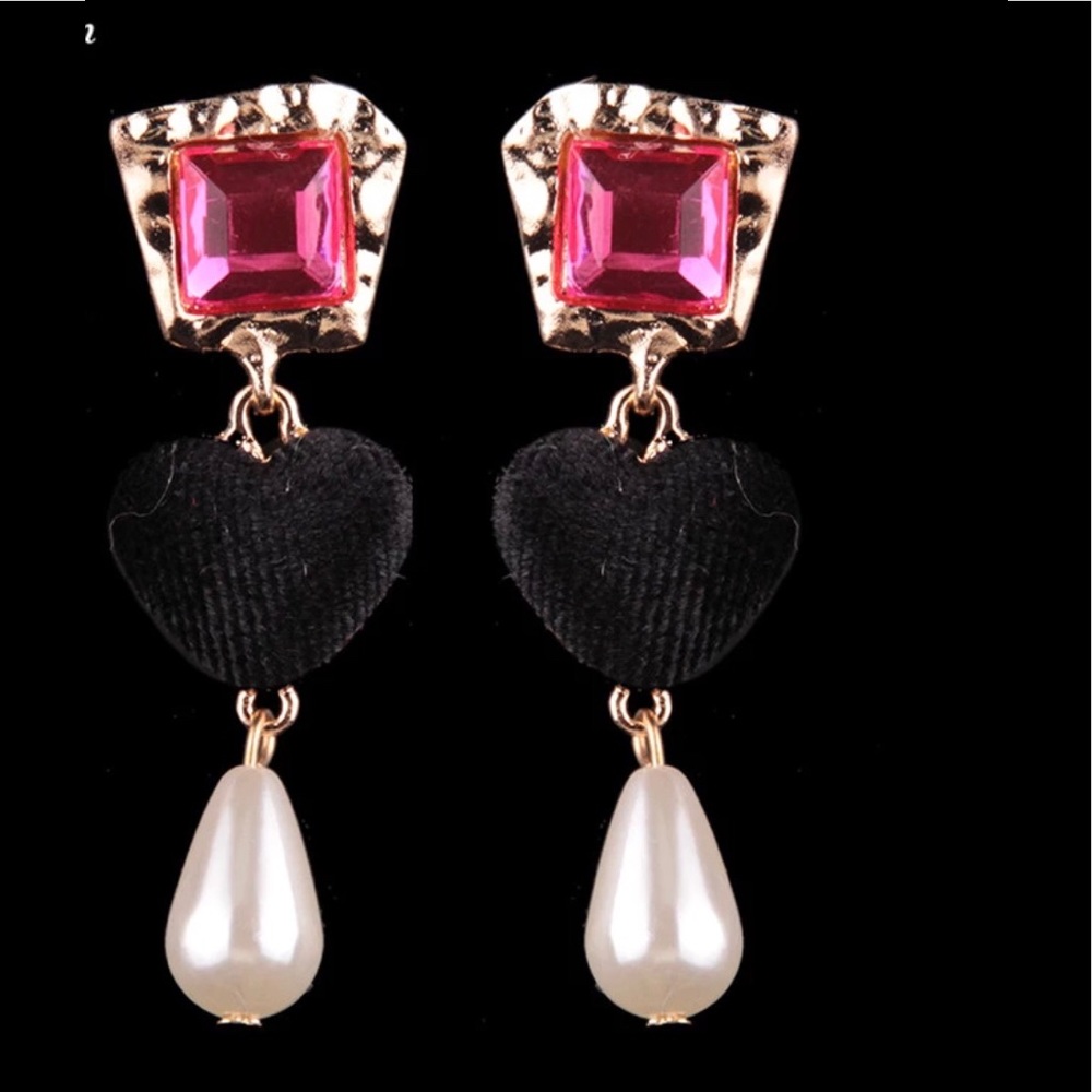 Charming Pink Heart Earrings